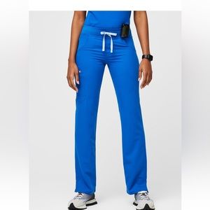 Figs Kade Cargo Scrub Pants